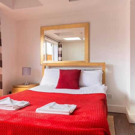 Апартаменты Centra Wharf Лондон Экстерьер фото