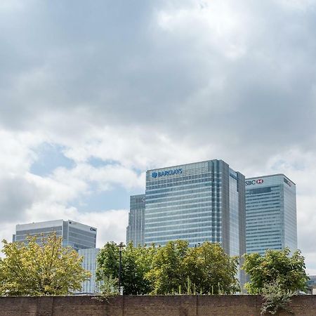Апартаменты Centra Wharf Лондон Экстерьер фото